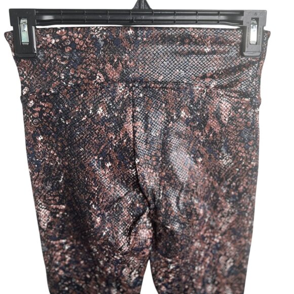 Spanx Faux Leather Snake Shine Leggings in Mocha Snake Small - Picture 11 of 13
